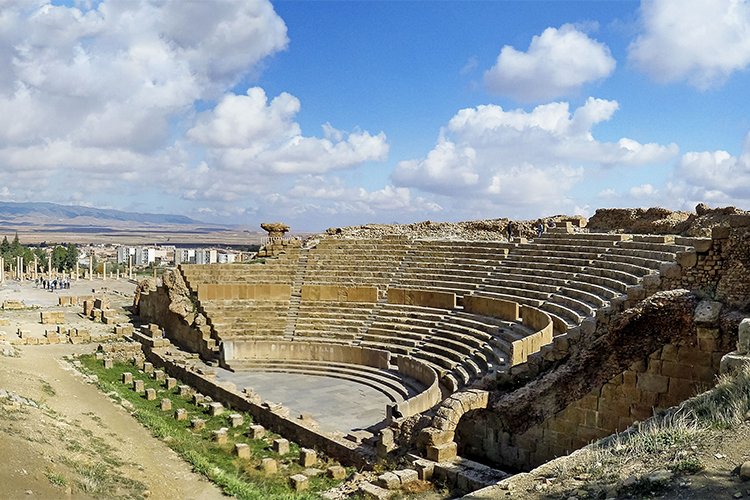 آثار مدينة تيمقاد