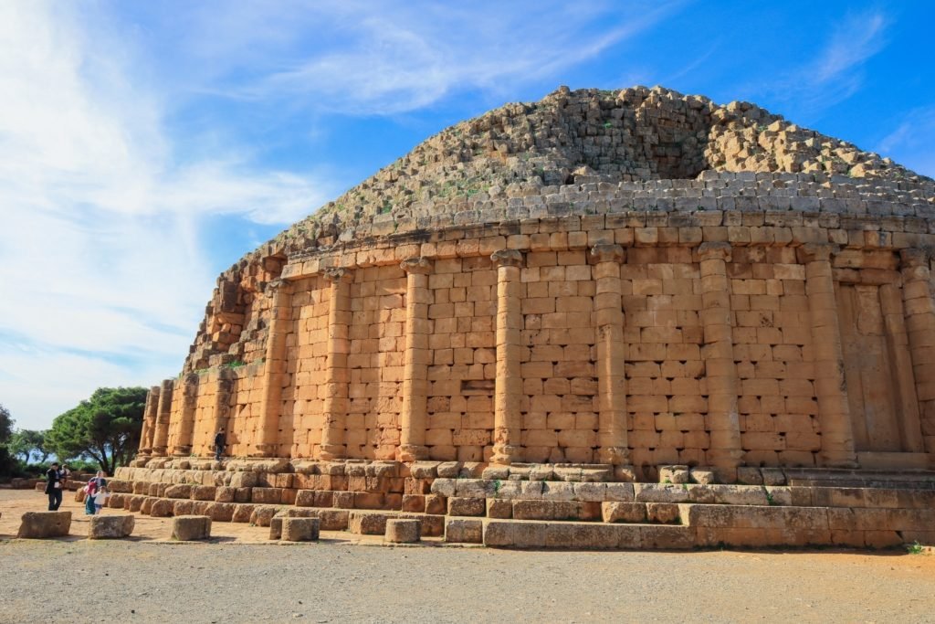 آثار مدينة تيبازة
